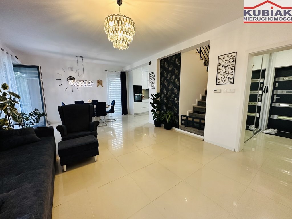 Dom z 2018 r. z ogrzewaniem podłogowym i garażem Wolica  120m2 Foto 1