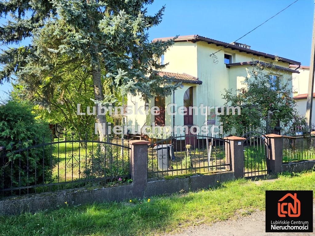 Dom na sprzedaż Trzebnice  200m2 Foto 1