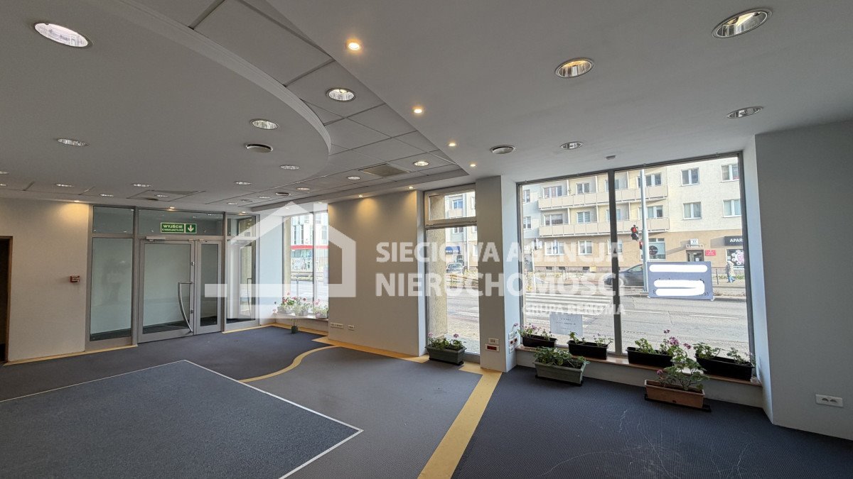 Lokal użytkowy 91 m² z witryną, klimatyzacją, bez czynszu Gdynia, Działki Leśne  91m2 Foto 1