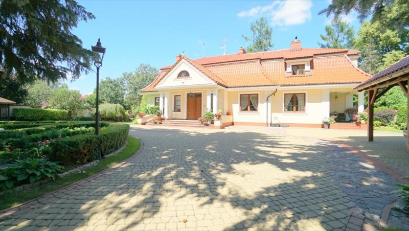 Luksusowy dom na sprzedaż Nowogród, gen. W. Sikorskiego 606m2 Foto 1 Luksusowy dom na sprzedaż Nowogród, gen. W. Sikorskiego 606m2 Foto 1