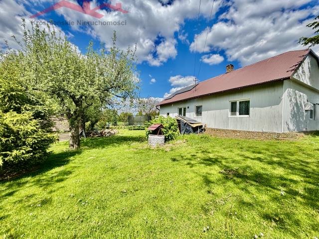Do sprzedania urokliwy drewniany dom z fotowoltaiką i dużą działką Miejsce Piastowe  70m2 Foto 1