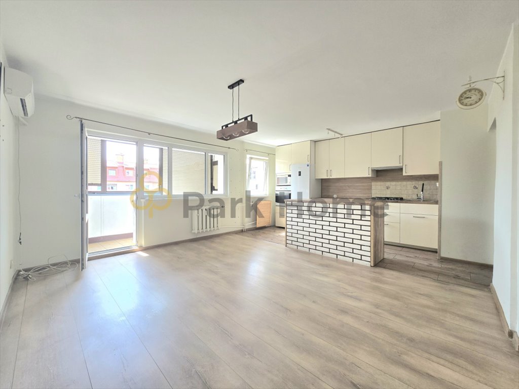 Mieszkanie trzypokojowe na sprzedaż Leszno  56m2 Foto 1