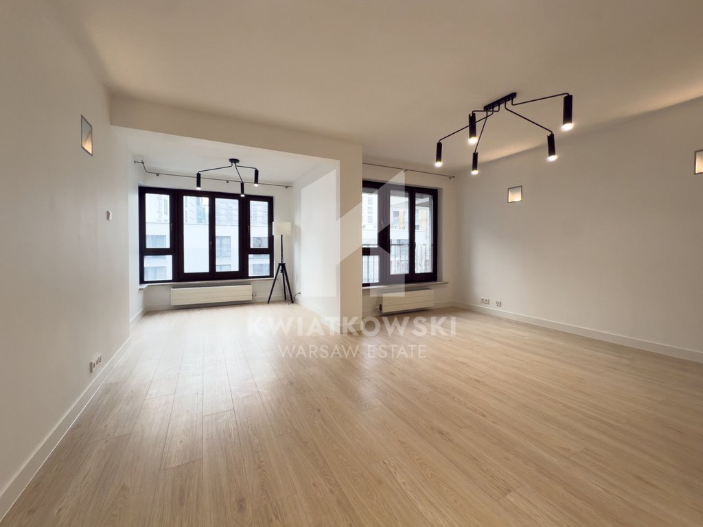 Przestronny 4-pokojowy apartament 118 m², garaż, centrum Warszawa, Śródmieście, Grzybowska  118m2 Foto 1