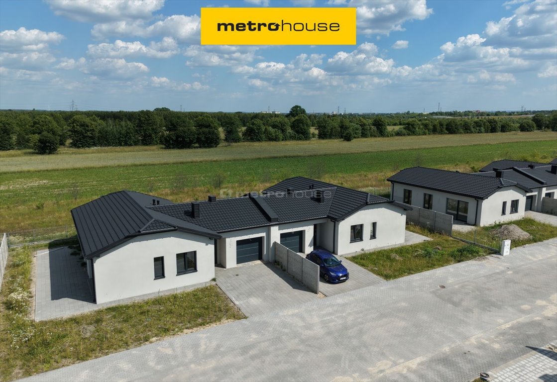 Nowoczesny dom 106 m² z garażem i ogrodem w Ławach polecam! Ławy  106m2 Foto 1