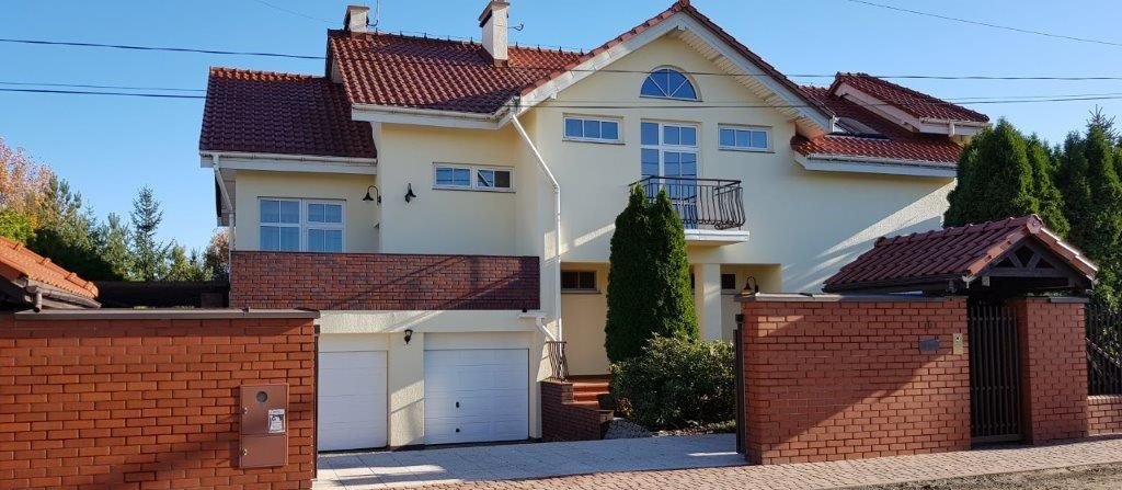 Ekskluzywny dom z basenem, 8 pokoi, garaż i tarasy Konstancin-Chylice  320m2 Foto 1