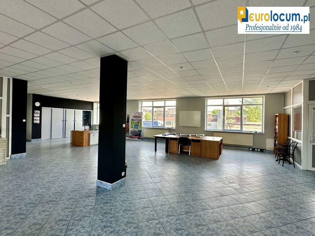 Duży open space 270 m2 z parkingiem na Czarnowie. Kielce, Czarnów  270m2 Foto 1