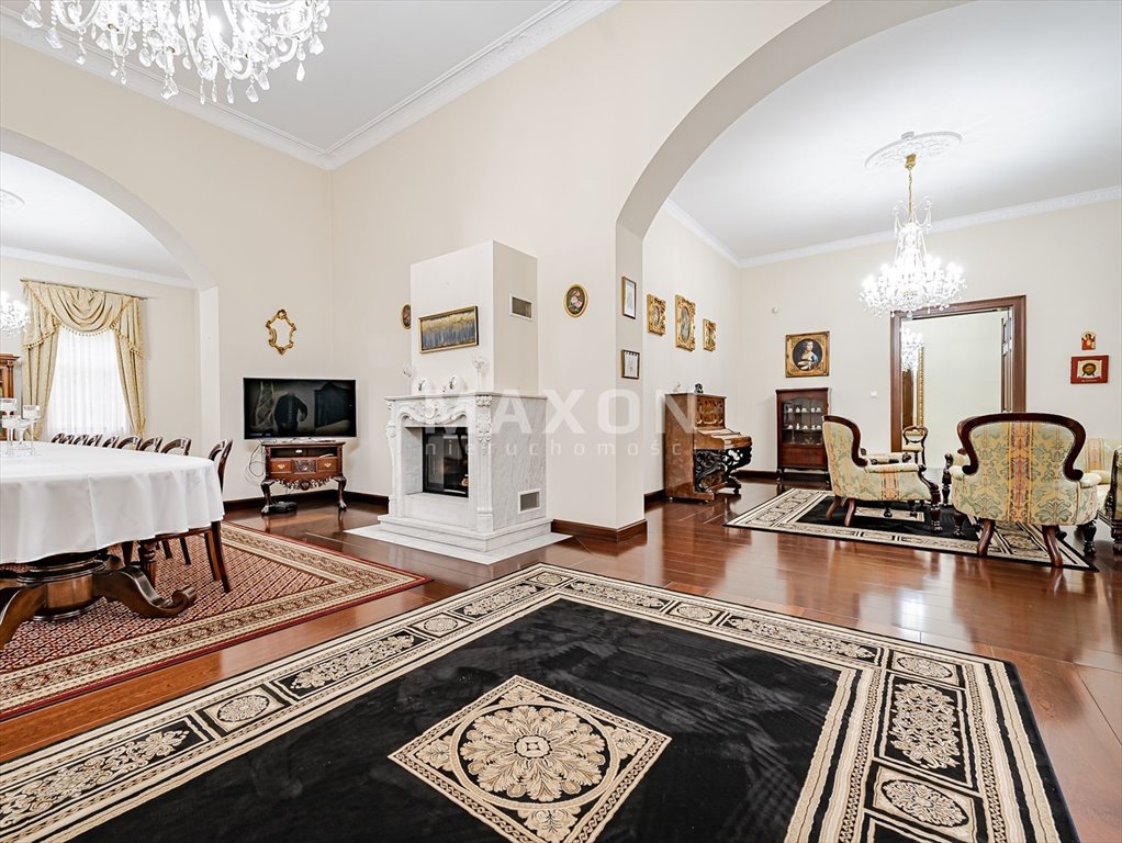 Zabytkowy pałacyk 742 m2 na 25 ha w Kamieniu Kamień  1 269m2 Foto 1