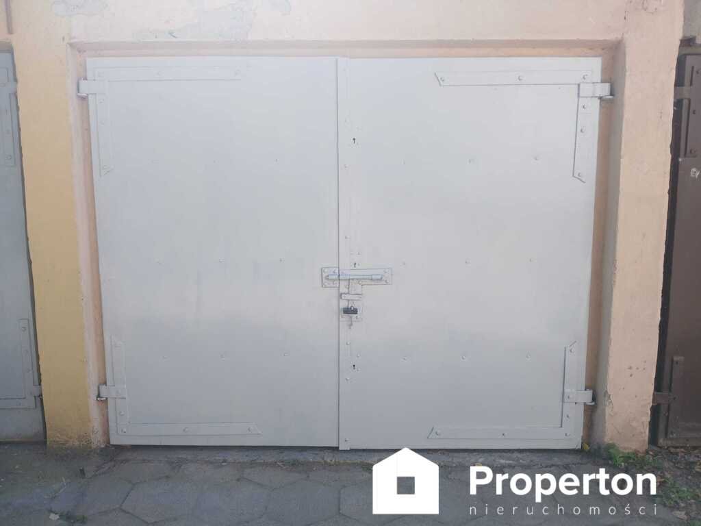 Garaż murowany 19 m² z kanałem (od ręki) w Płocku Płock, Kredytowa  19m2 Foto 1