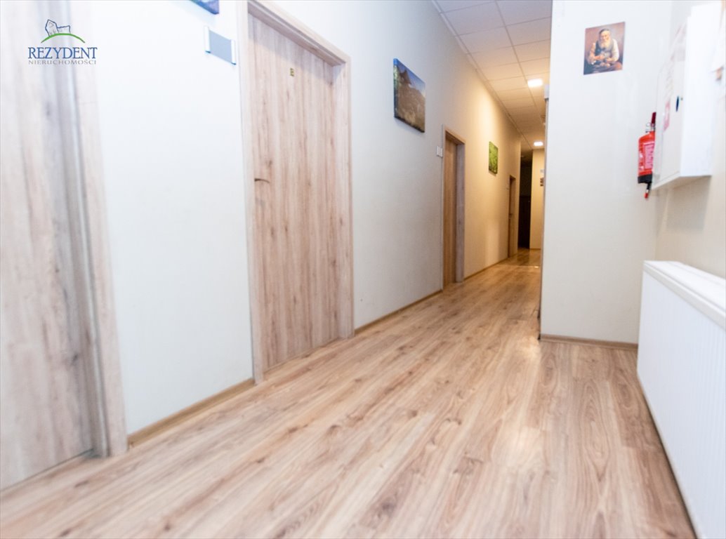 Lokal użytkowy 380 m2 w Tychach - duże możliwości aranżacji Tychy, Mąkołowiec  380m2 Foto 1