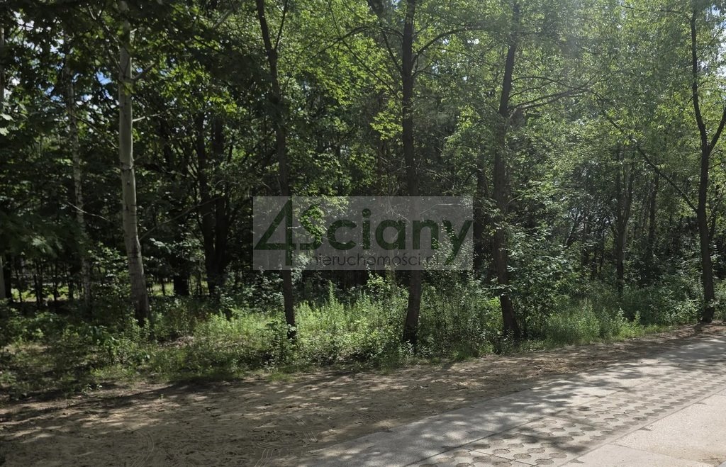 Działka budowlana 1012 m2 w Milanówku - media przy działce Milanówek  1 012m2 Foto 1