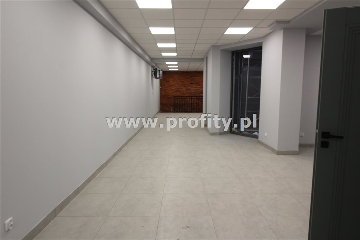 Lokal użytkowy na wynajem Katowice, Centrum  160m2 Foto 3