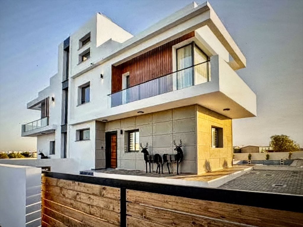 Nowoczesna villa z basenem i smart home w Iskele Cypr, Yenibogazici Sparda, Sparda  204m2 Foto 1