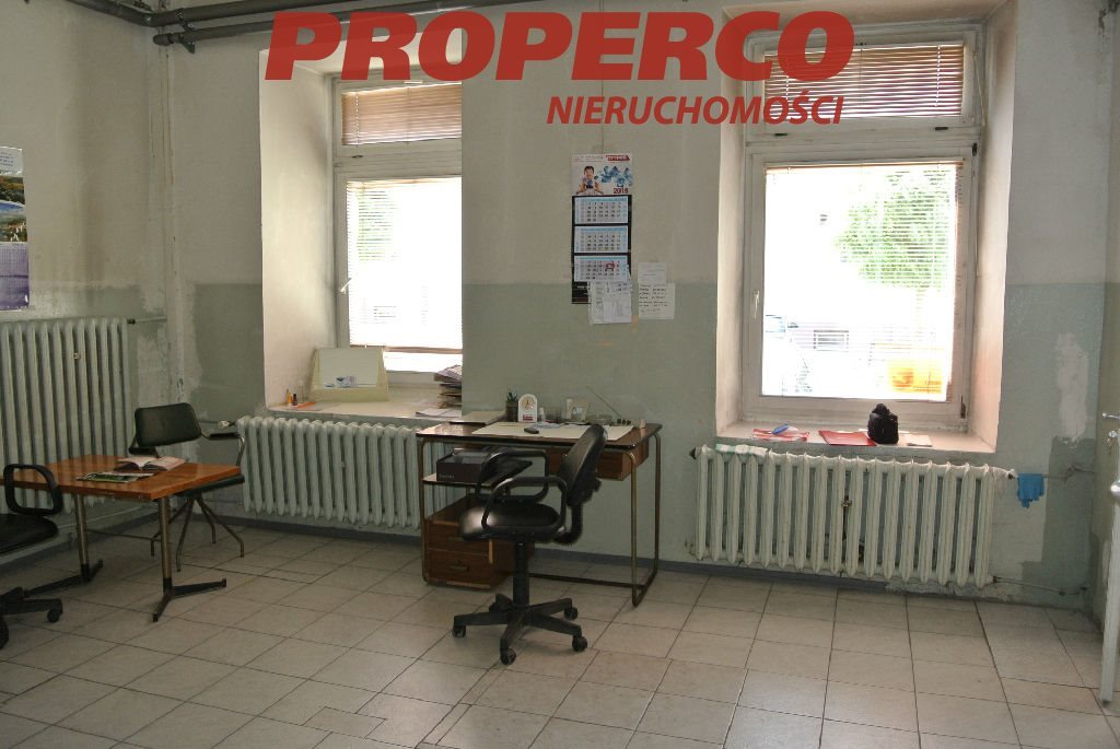 Lokal 40 m2 do odświeżenia w centrum Kielc z windą Kielce, Centrum  40m2 Foto 1