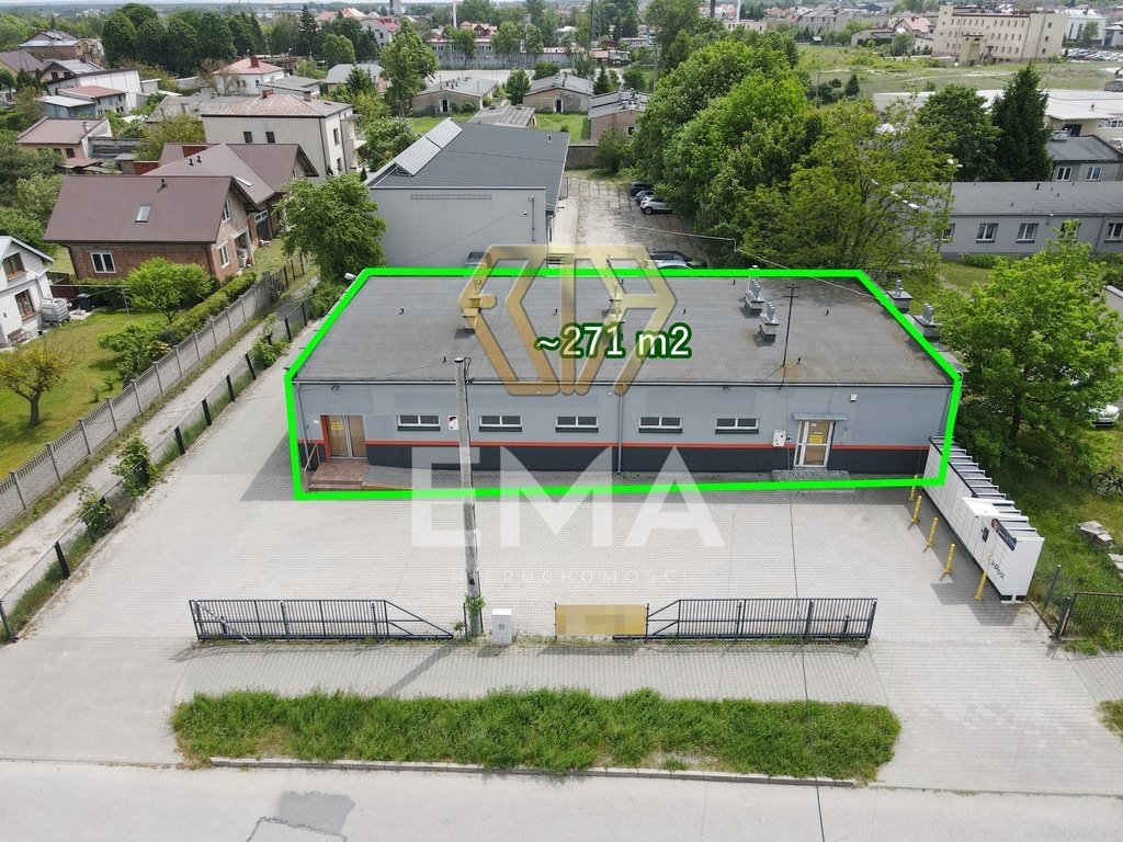 Polecam przestronny lokal usługowy 271 m² przy Reja we Włoszczowie Włoszczowa, Reja  271m2 Foto 1