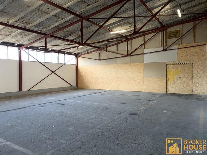 Hala magazynowa 975m² z monitoringiem i parkingiem polecam Opole, Zakrzów  975m2 Foto 1