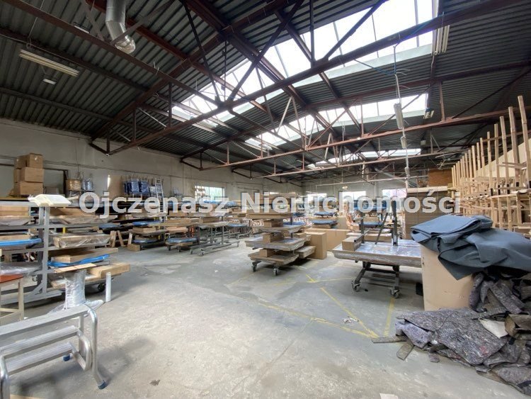 Hala produkcyjno-magazynowa 3020 m² z biurami i TIR dostępem Lisi Ogon  955m2 Foto 1
