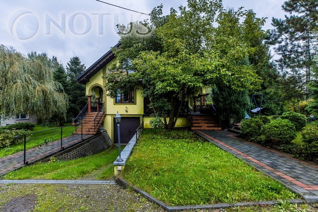 Komfortowy dom 166 m² z dwoma niezależnymi mieszkaniami Jawornik  166m2 Foto 1