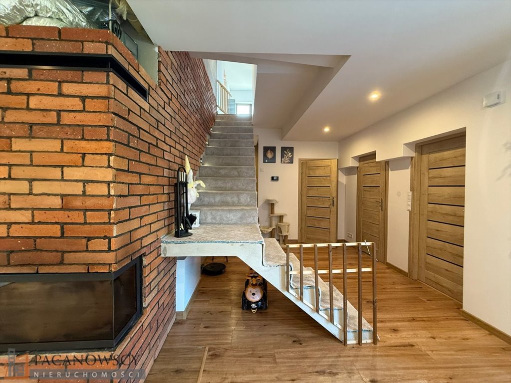 Nowoczesny dom 253 m2 z garażem i działką 70 arów Brzozówka Korzkiewska  253m2 Foto 1