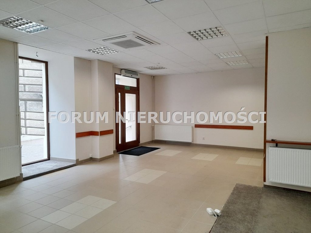 Lokal użytkowy na wynajem Bielsko-Biała, Centrum  105m2 Foto 1