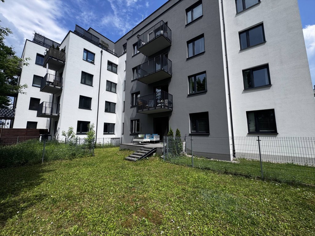 Nowoczesne 2 pokojowe mieszkanie z ogródkiem 150 m², Piaseczno piaseczyński, gen. Jasińskiego  69m2 Foto 1