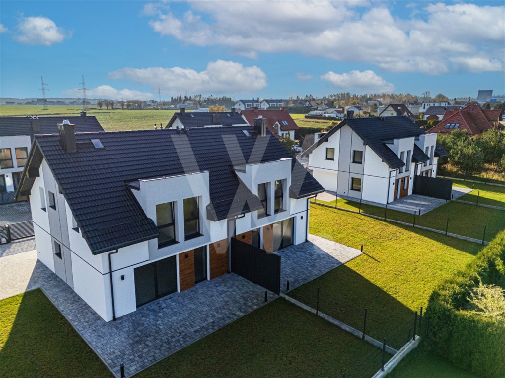 Dom bliźniak 93 m² z ogrodem - Tuchom - 4 pokoje, garaż Tuchom, Topolowa  96m2 Foto 1