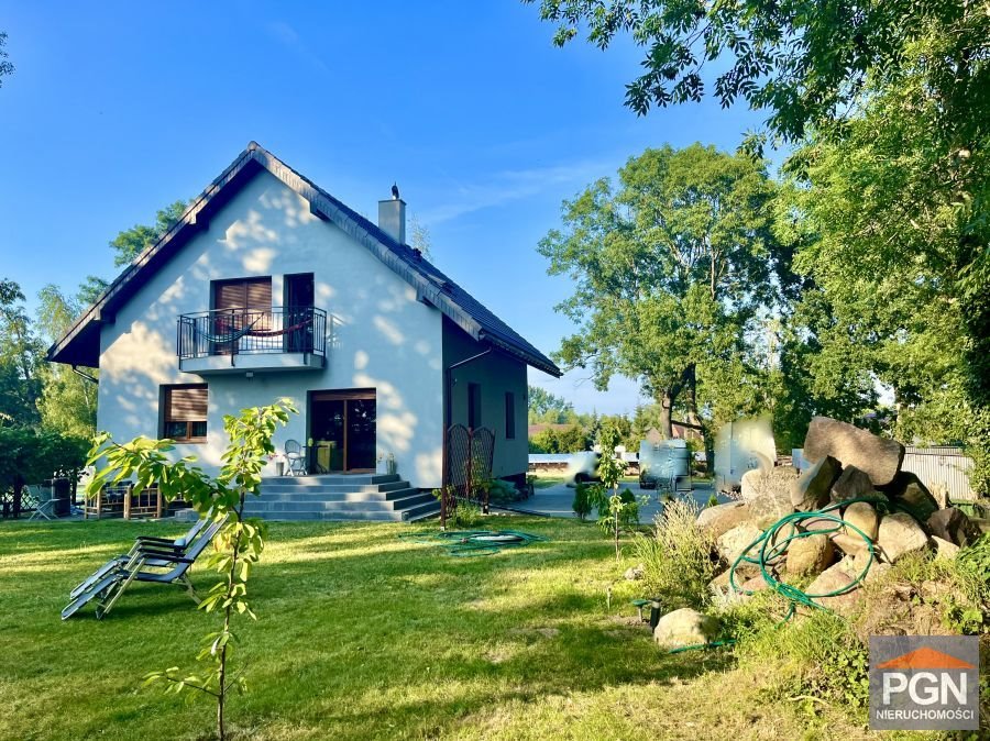 Dom 150 m2 z kortem i garażami w spokojnej okolicy Trzebiatów okolica, okolica  225m2 Foto 1