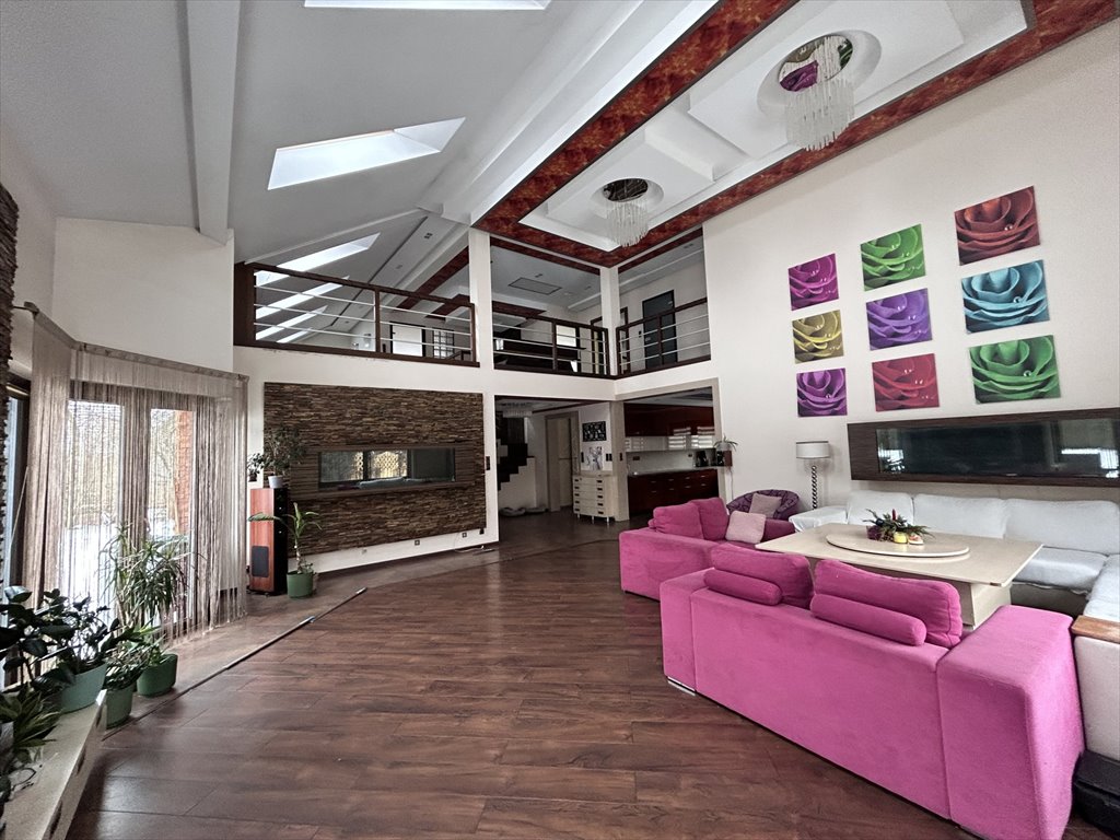 Ekskluzywny dom 284 m² z akwarium i ogrodem - polecam! Głuszyca, Kolejowa  285m2 Foto 1