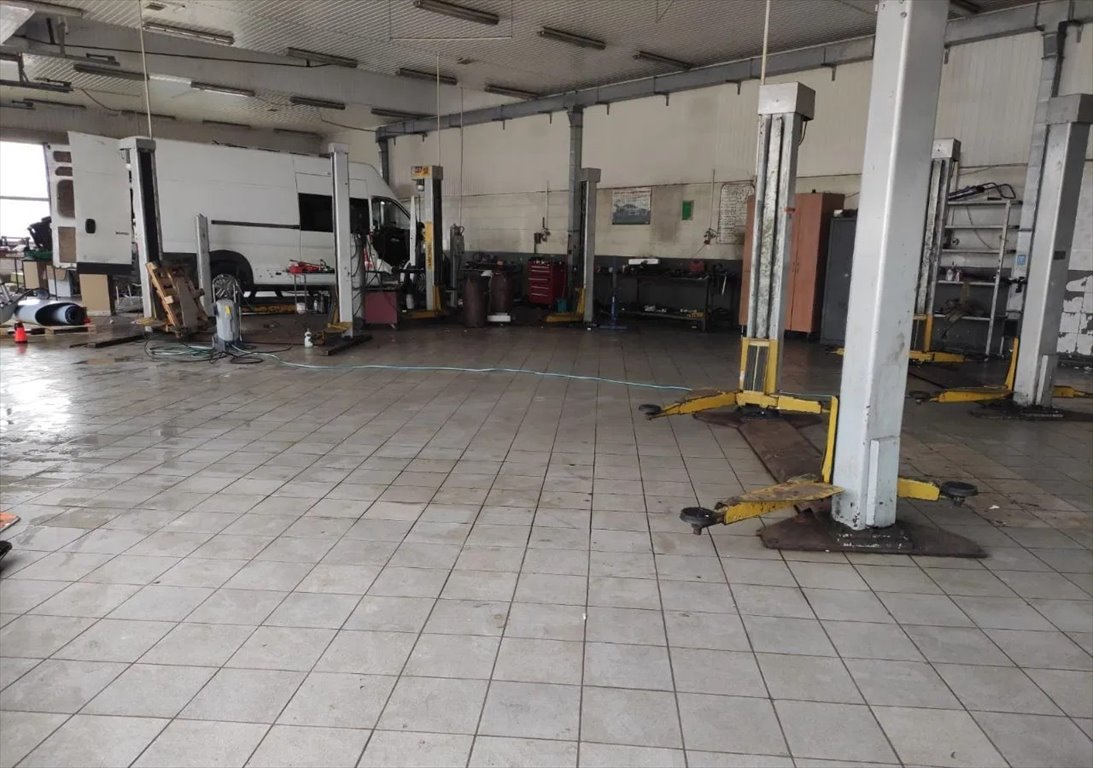 Lokal użytkowy na wynajem Jaktorów  370m2 Foto 1