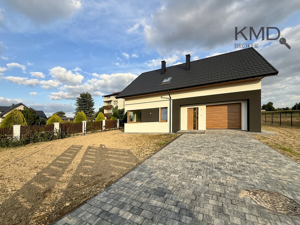 Przestronny dom 160 m² z garażem - ogrzewanie podłogowe i klimatyzacja Niedrzwica Duża  174m2 Foto 1