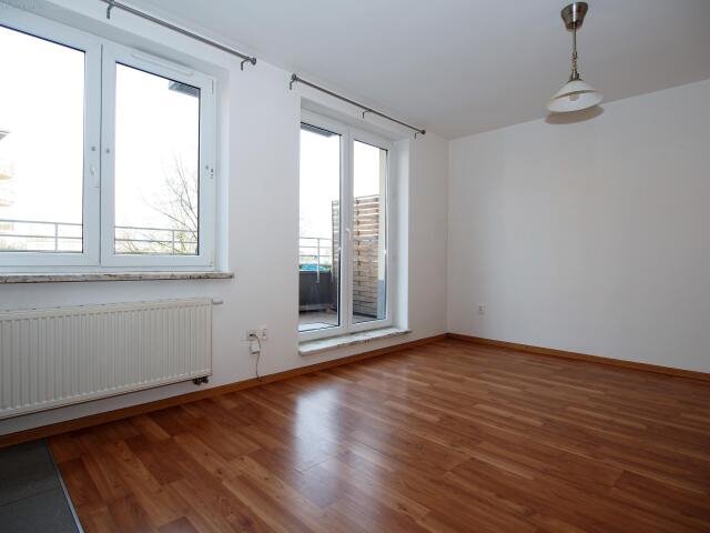 Wynajem 4-pokojowego mieszkania z balkonem i miejscem w hali Gliwice, Trynek, Jasna  58m2 Foto 1