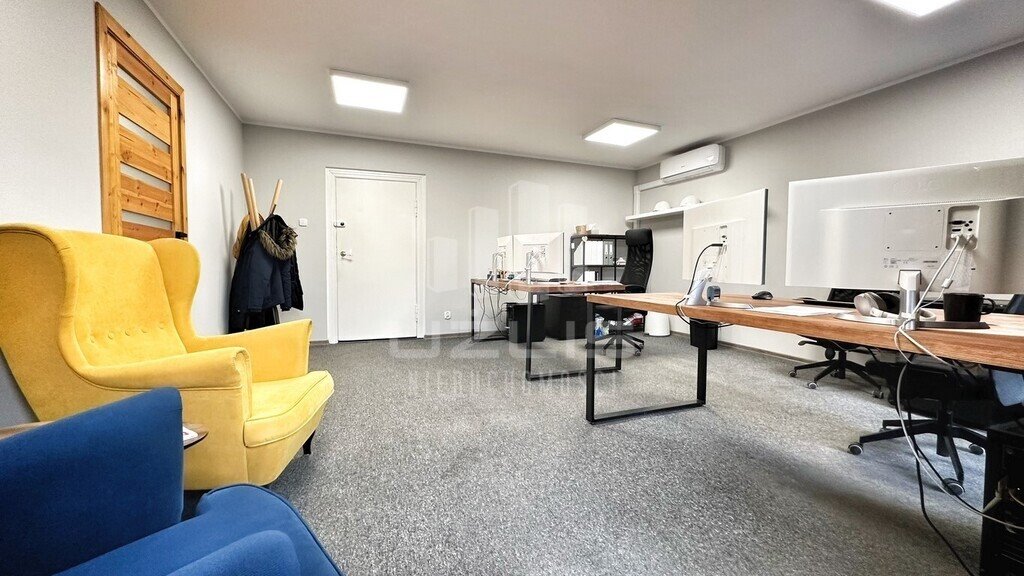 Na wynajem przestronny lokal biurowy 120 m² w centrum Starogardu Gdańskim Starogard Gdański, rynek Rynek  120m2 Foto 1
