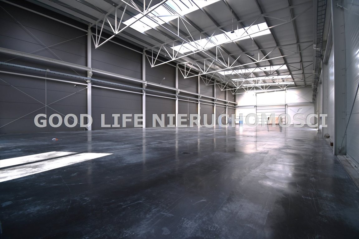 Hala magazynowa 850 m² z biurami, ogrzewaniem i parkingiem Jasionka  850m2 Foto 1