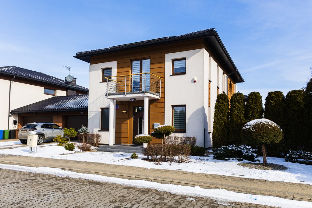 Ekskluzywny dom 200 m² z kominkiem i ogrodem 533 m² Łódź, Widzew  200m2 Foto 1