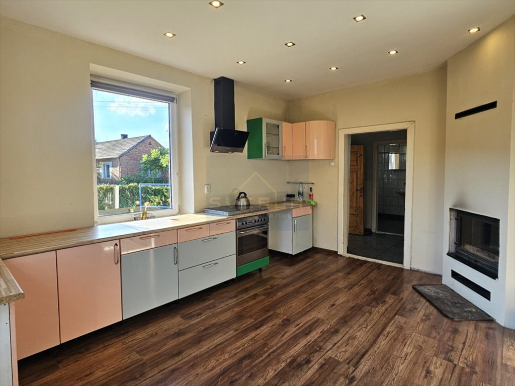 Urokliwy dom 70 m2 z poddaszem, ogród i kominek Mstów  70m2 Foto 1