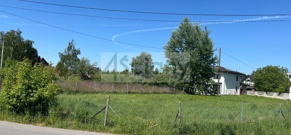 Działka 1323 m2 pod zabudowę i usługi w Michałowicach Michałowice  1 323m2 Foto 1