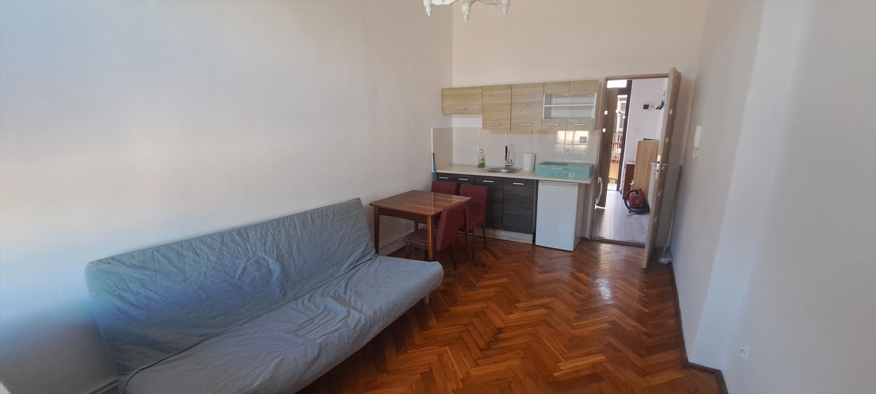 Kawalerka 25 m2 w sercu Krakowa z aneksem kuchennym. Kraków, Stare Miasto  25m2 Foto 1
