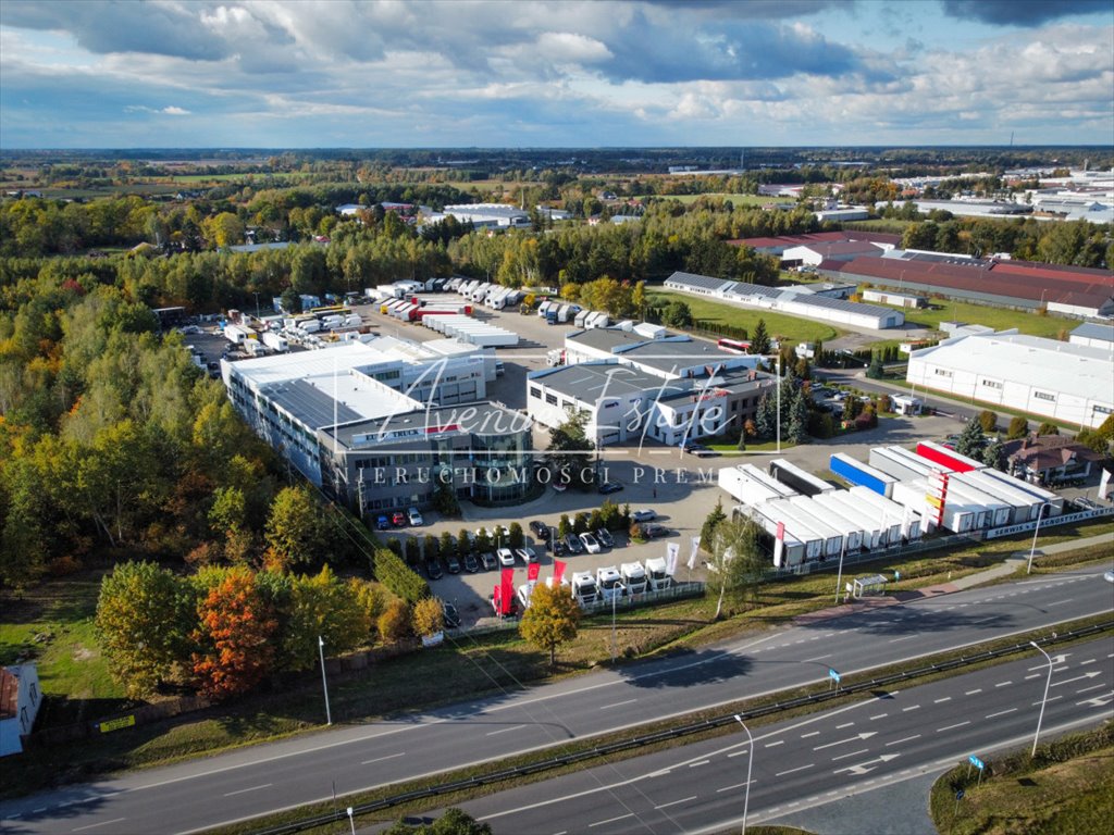 Nowoczesny lokal biurowy 300 m2 z parkingiem i ochroną Mroków, Aleja Krakowska  300m2 Foto 1