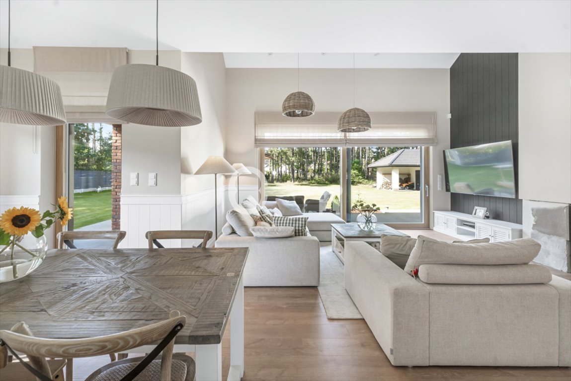 Nowoczesny dom z lasem, 267 m², garaż, wysoki standard Bojano  268m2 Foto 1