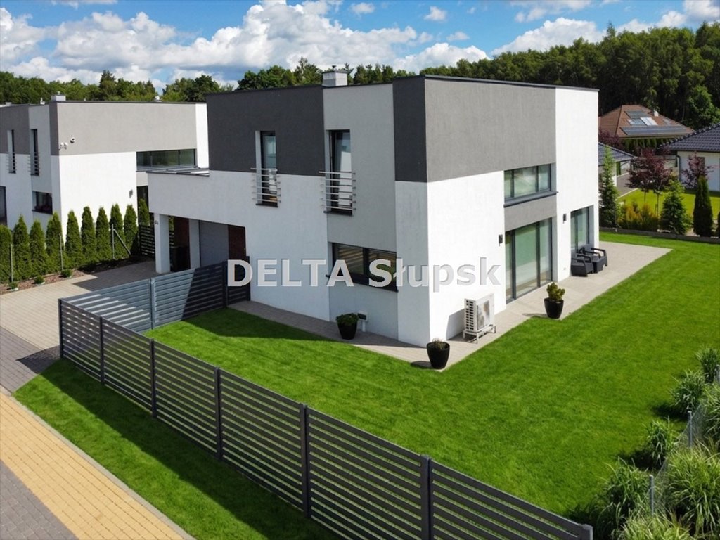 Polecam nowoczesny dom z tarasem widokowym i antresolą 153 m² Słupsk, Wiązowa  154m2 Foto 1
