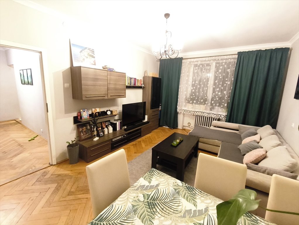 Mieszkanie dwupokojowe na sprzedaż Jaworzno, os. Stałe, Marii Curie-Skłodowskiej  52m2 Foto 1