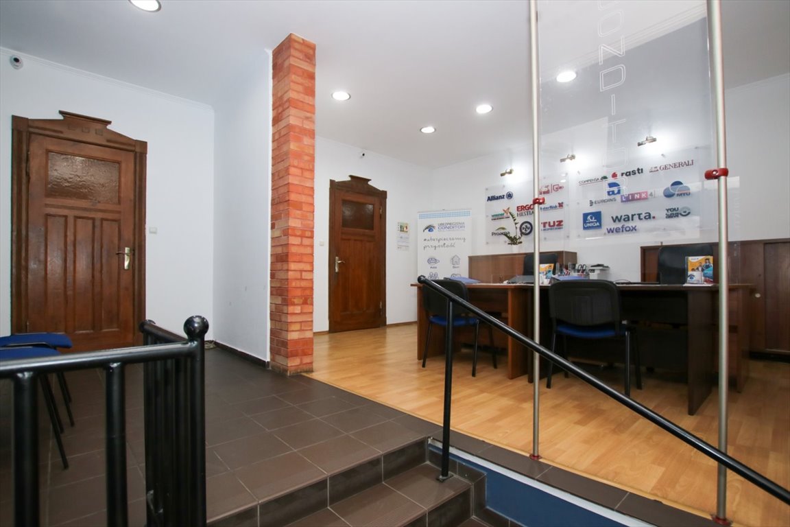 Lokal usługowy 71,47 m² w centrum Słupska (witryna, parking) Słupsk, Konopnickiej  71m2 Foto 1