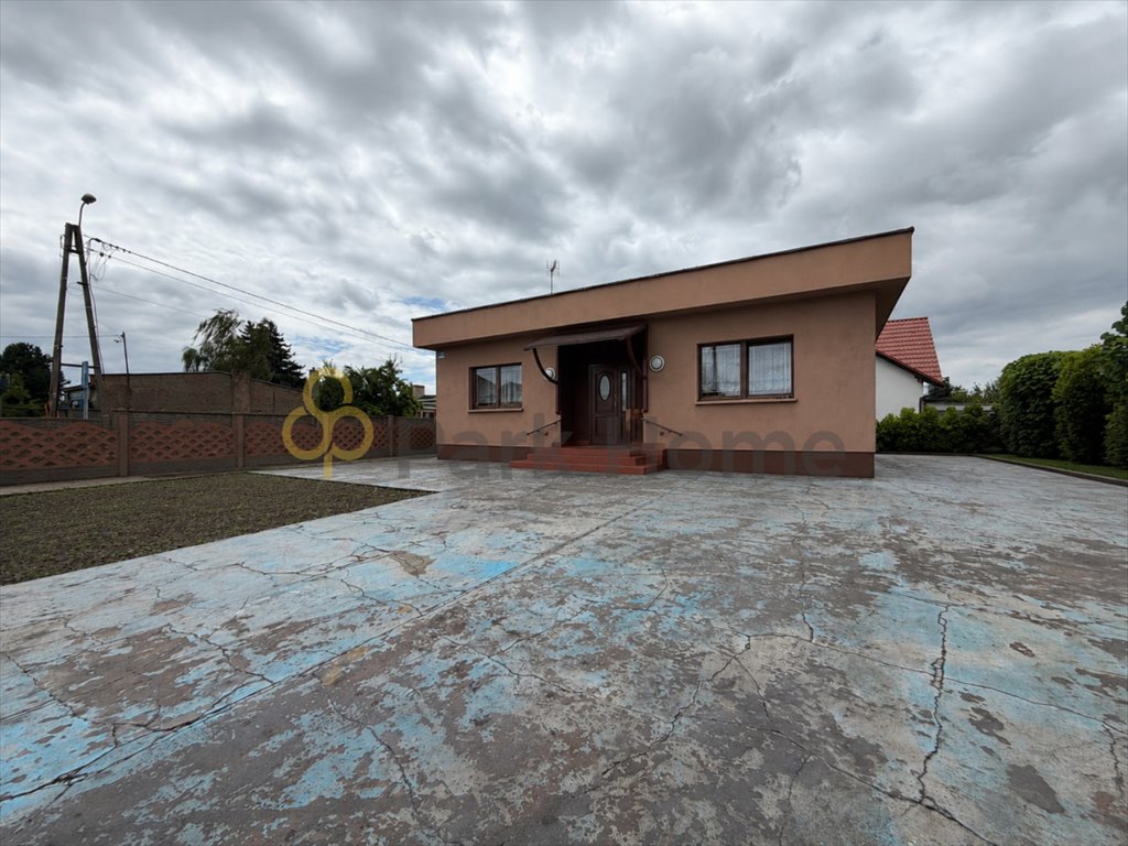 Do sprzedania przestronny dom wolnostojący 135 m² z potencjałem inwestycyjnym Leszno  136m2 Foto 1