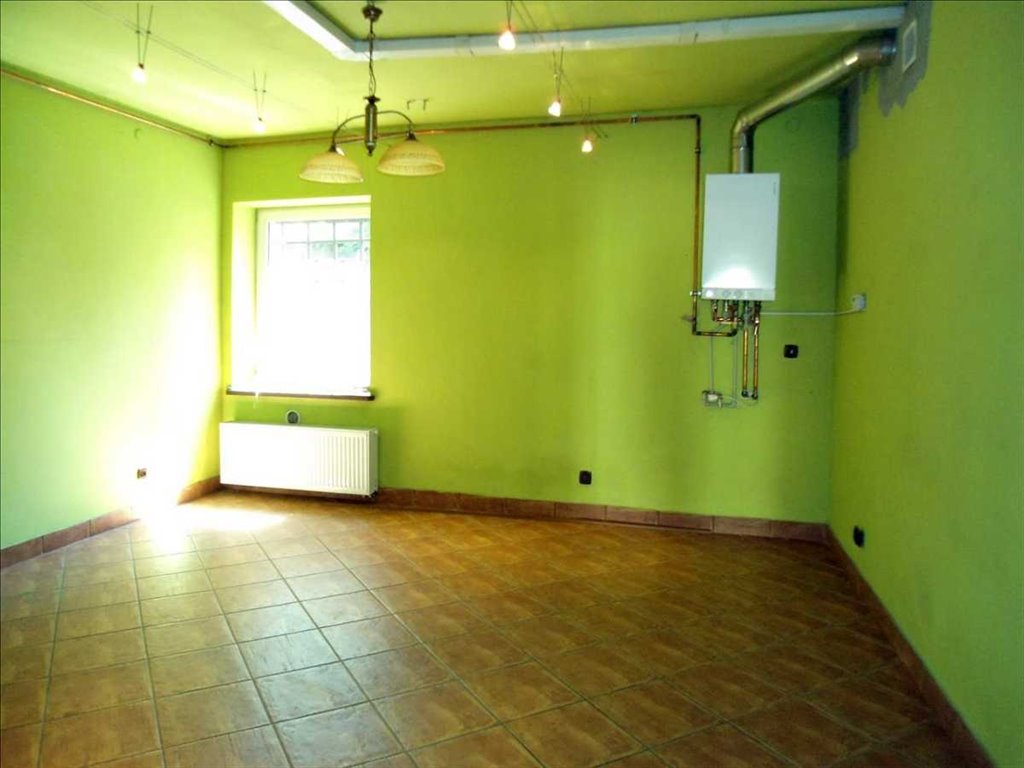 Lokal użytkowy 53 m² z dużym oknem i ogrzewaniem gazowym Jawor  53m2 Foto 1