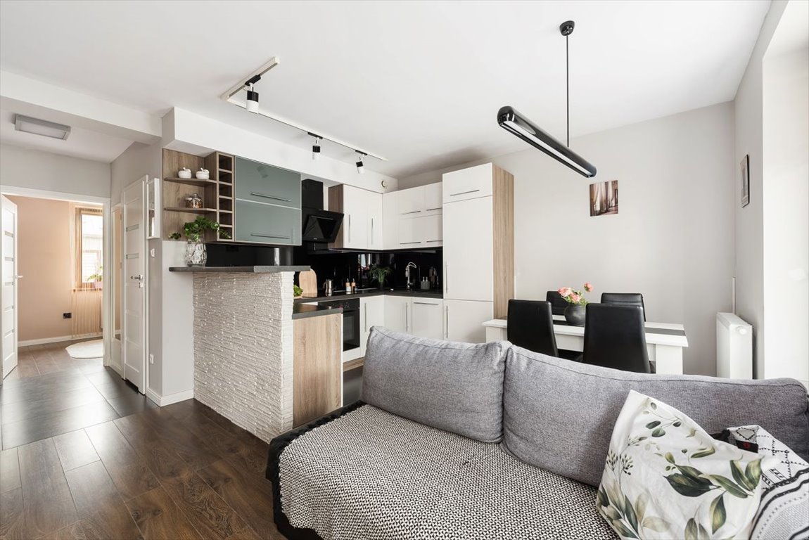 Mieszkanie trzypokojowe na sprzedaż Zielonki, Krakowskie Przedmieście  46m2 Foto 1