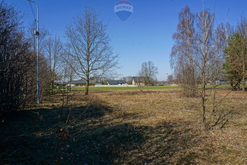 Działka 1096 m2 pod zabudowę jednorodzinną, media, blisko komunikacji Grądy, Topolowa  1 096m2 Foto 1