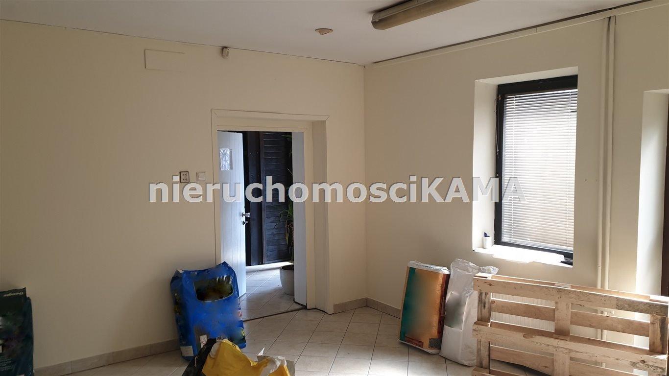 Polecam obiekt usługowo-handlowy 270 m² z możliwością adaptacji na mieszkanie Bielsko-Biała  270m2 Foto 1
