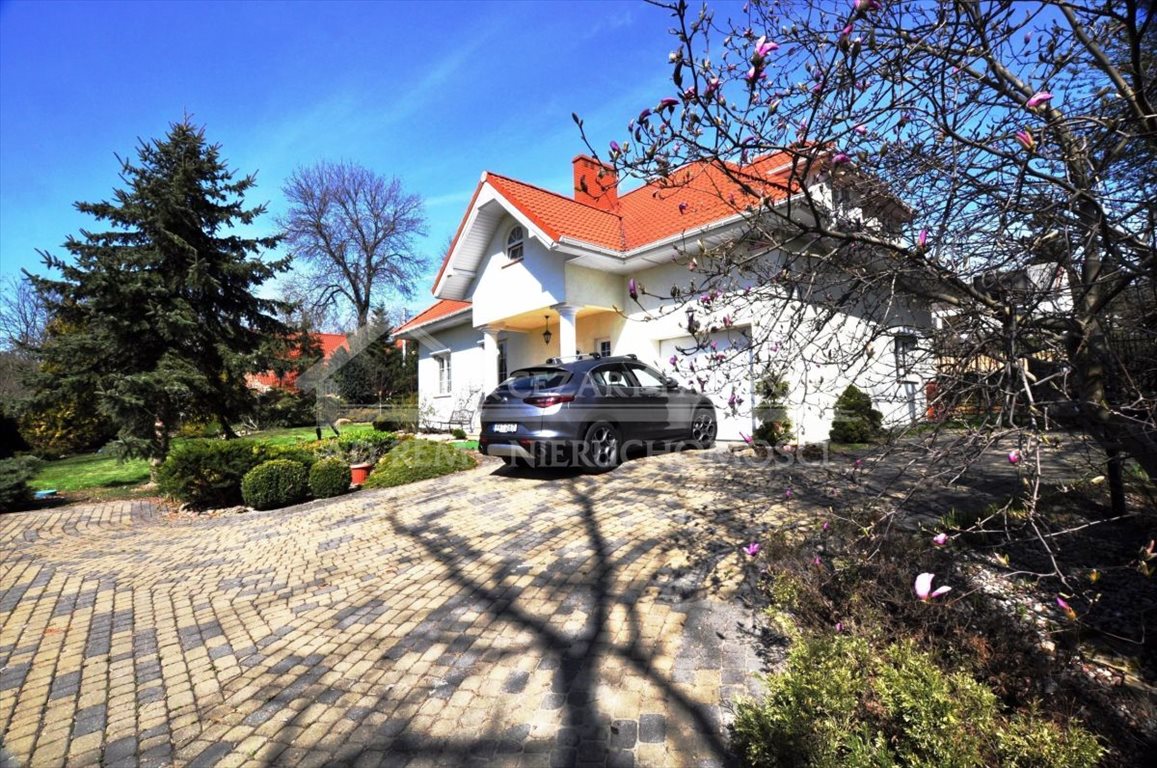 Dom na sprzedaż Motycz, Motycz 200m2 Foto 1 Dom na sprzedaż Motycz, Motycz 200m2 Foto 1