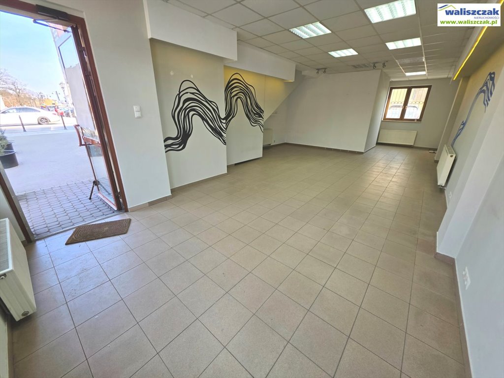 Lokal usługowy 60 m² z witryną, parking, do negocjacji Piotrków Trybunalski  60m2 Foto 1