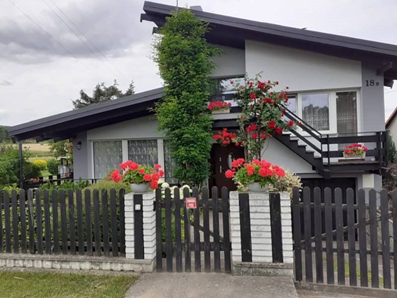 Przestronny dom z garażem, ogród i tarasy w Gromadnie Gromadno  158m2 Foto 1