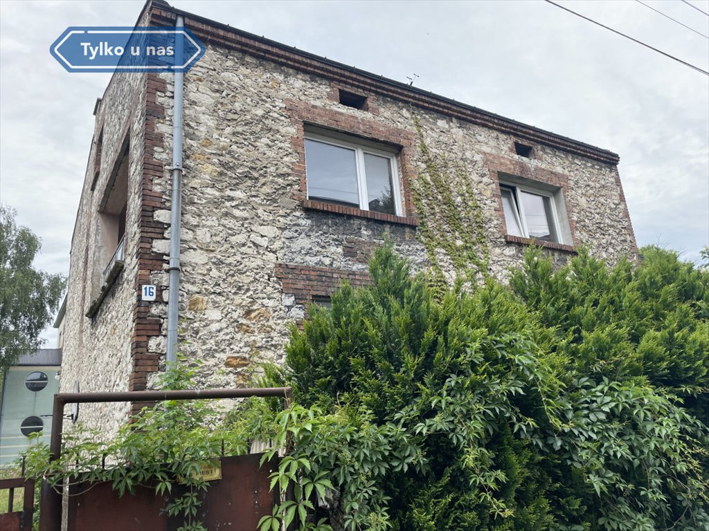 Dom z potencjałem inwestycyjnym w Rakowie, 198 m2 Częstochowa, Raków  198m2 Foto 1